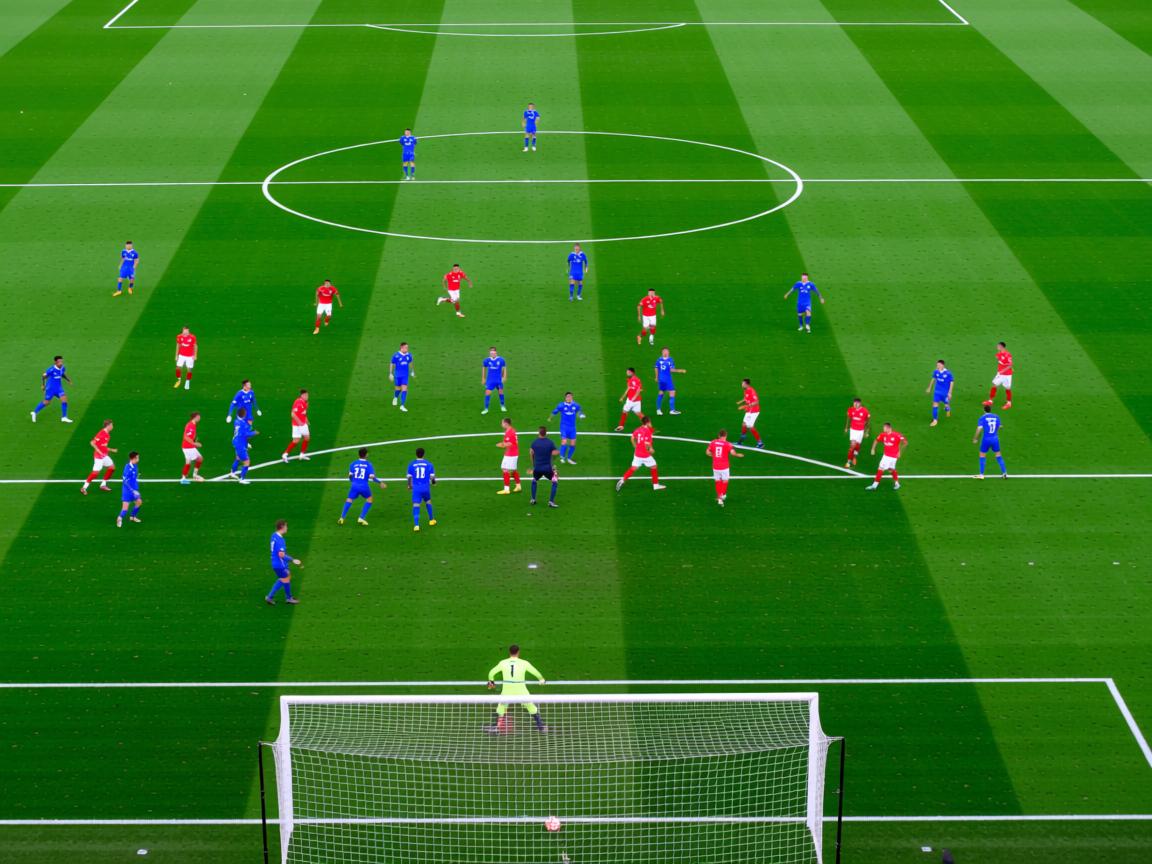 爱游戏平台-东亚杯中国足球平局 球员心态保持稳定，东亚杯国足成绩